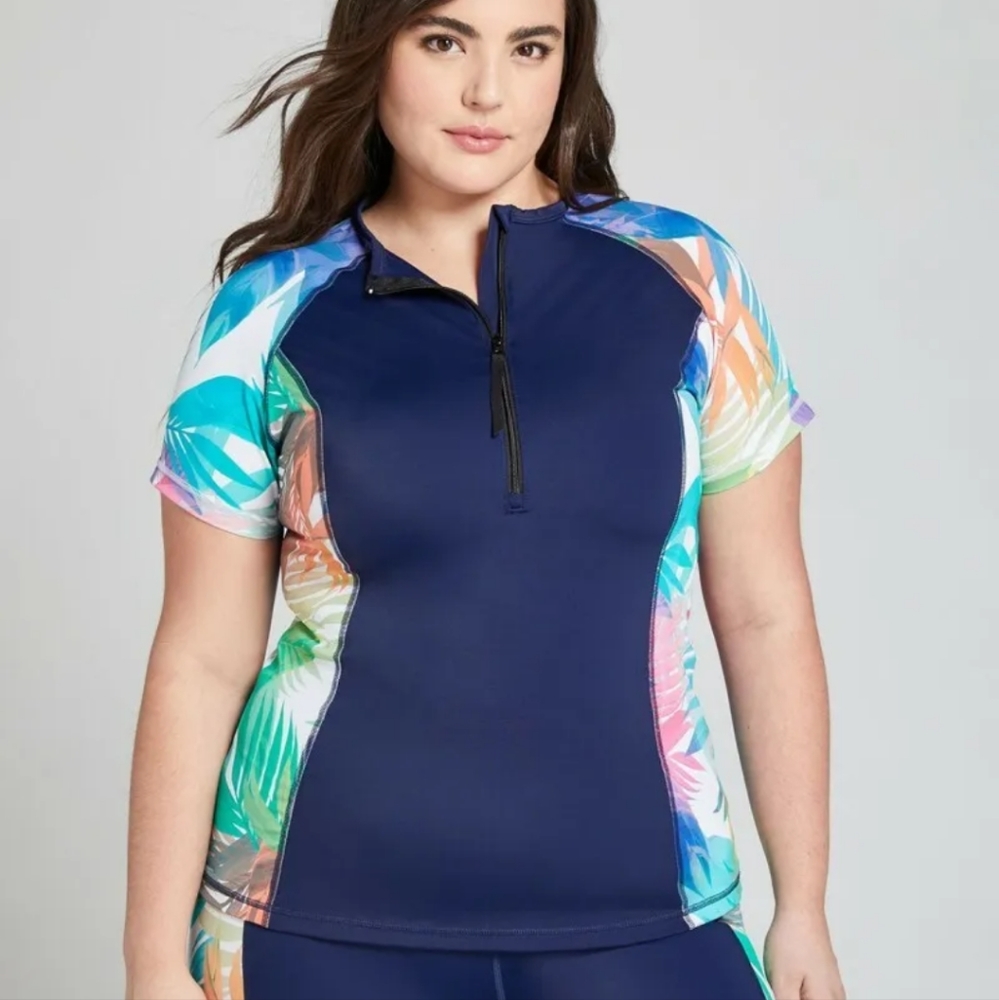Lane Bryant Cacique Blue Floral Lyrcra 50+ UPF Rash Guard Unlined Swim Top 24